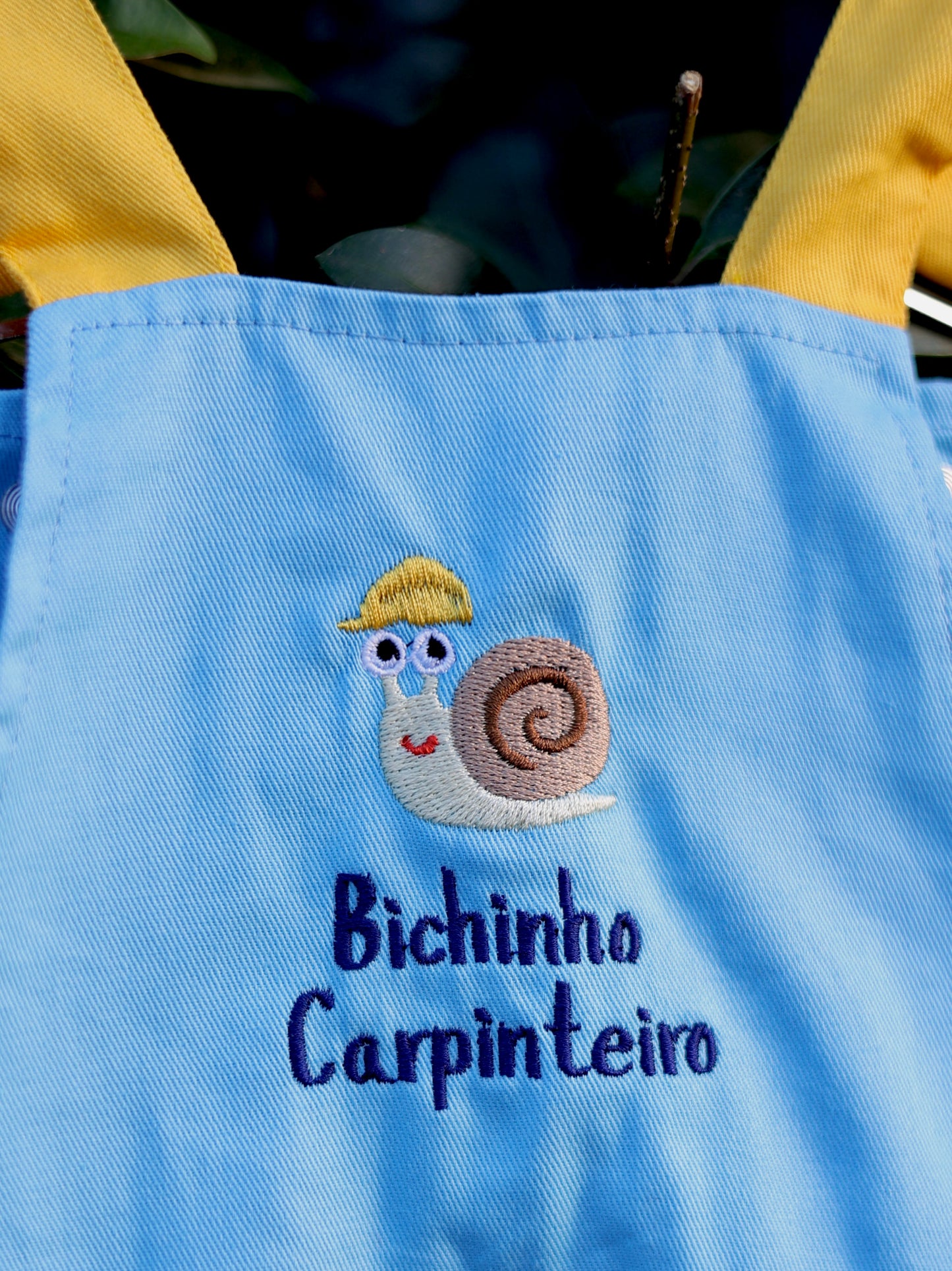 Jardineiras - Bichinho Carpinteiro 🐌