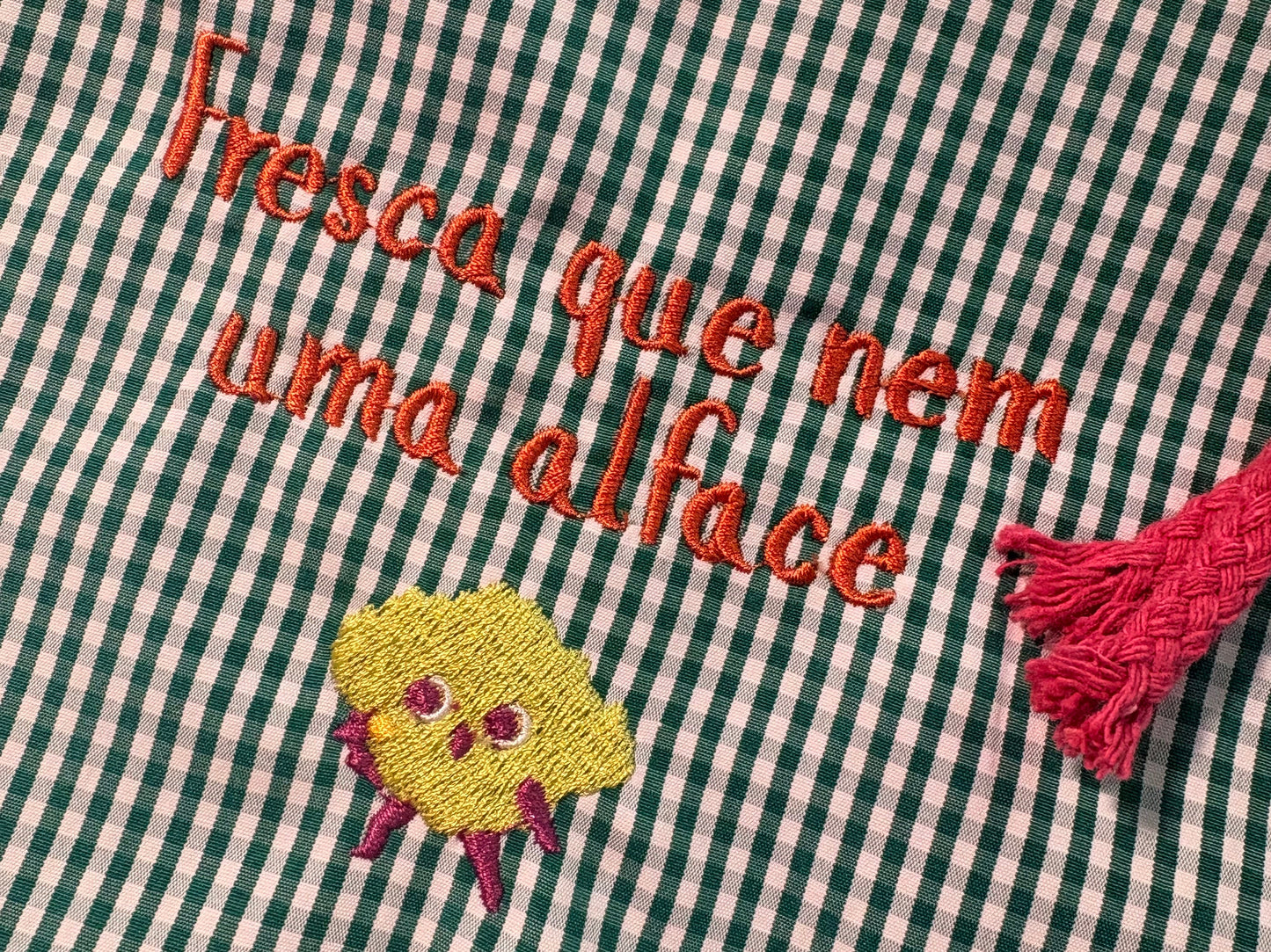 Bolsinha “Fresca que nem uma alface”